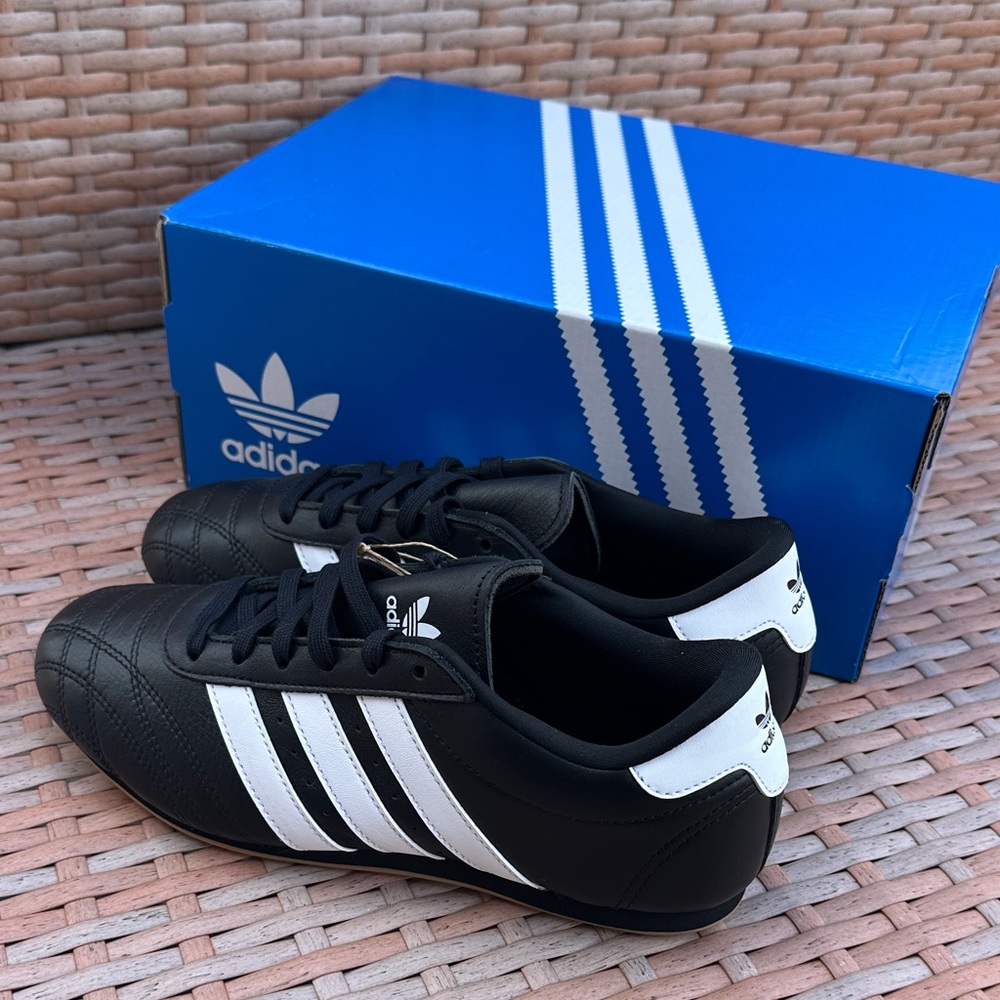 Adidas TAEKWONDO LACE Sneakers - Picture 2 of 13
